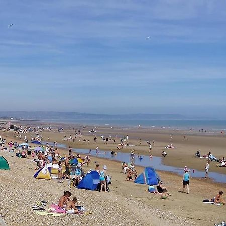 Newbeach Holiday Park - Greenfields Dymchurch Bagian luar foto